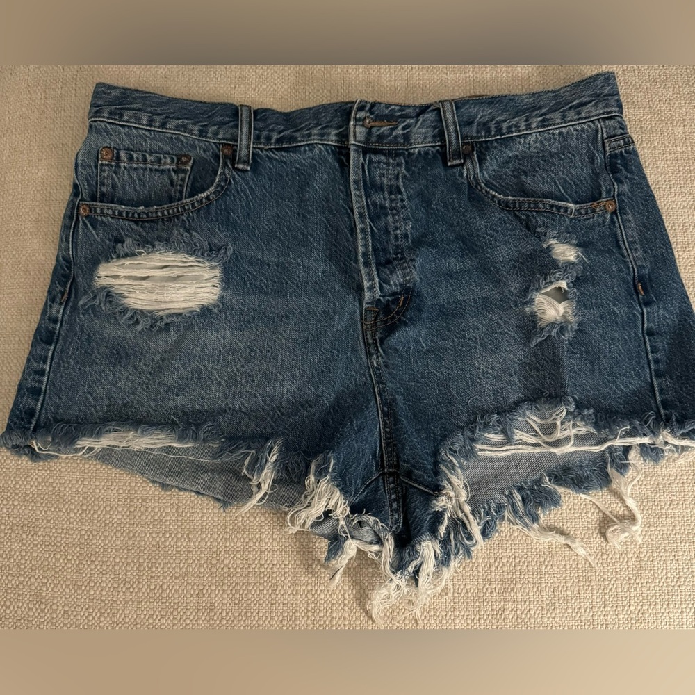 Aeropostale mid rise boyfriend short